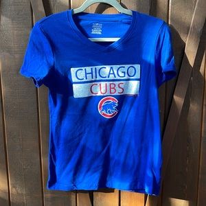 XL girls Chicago Cubs v-neck t-shirt